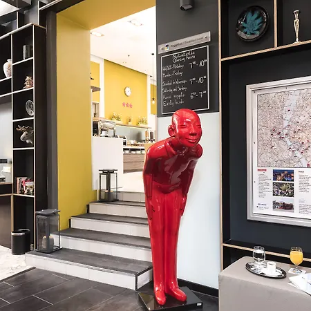 波18号酒店 酒店