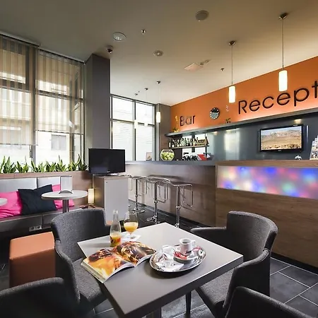 波18号酒店 布达佩斯